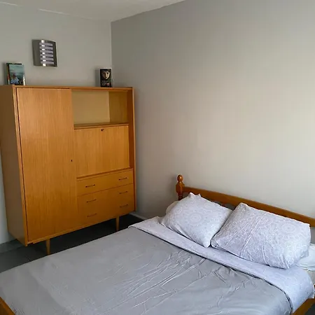 F3 Climatise - Parking Apartment