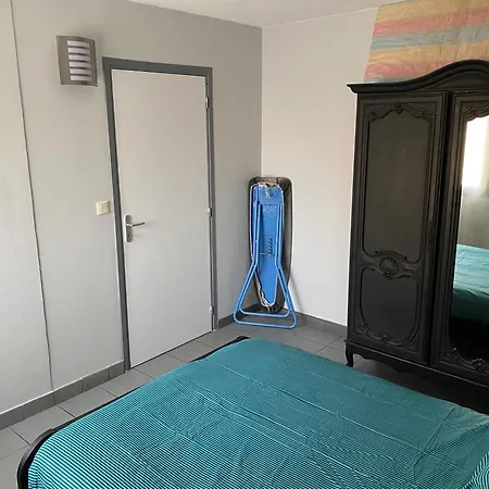 F3 Climatise - Parking Apartment